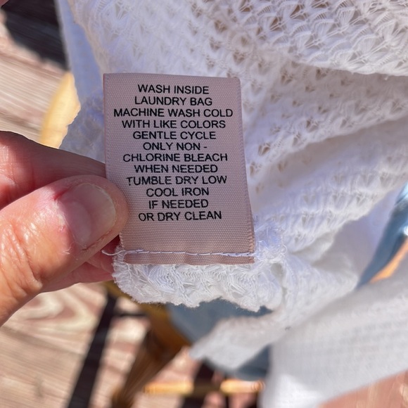 Philosophy Open Knit White Sweater Size Small - Poly Blend - Picture 7 of 7